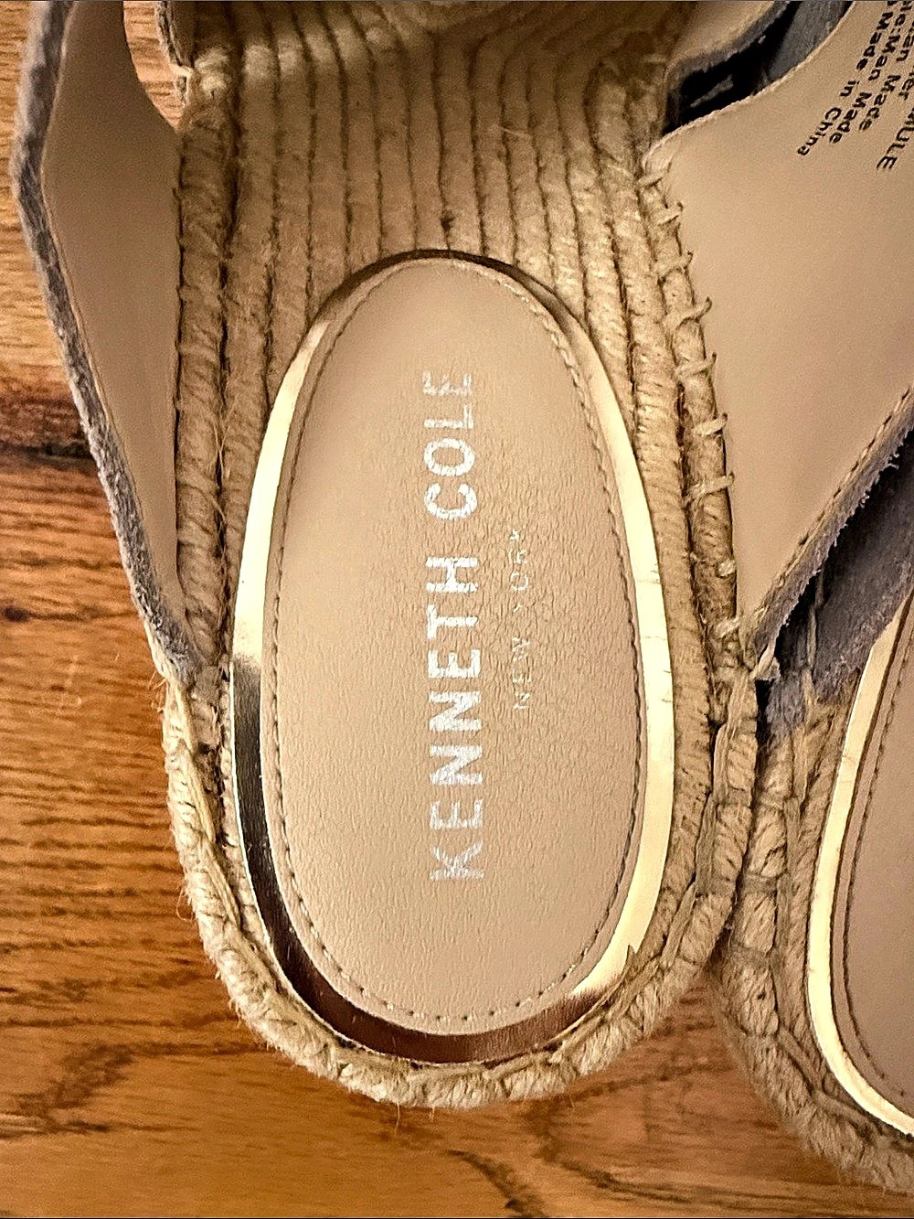 Kenneth Cole Olivia Swirl Mule Leather Wedge Mules Gray US 8.5 - Picture 7 of 8